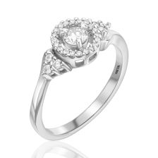 Shiny Engagement Ring 