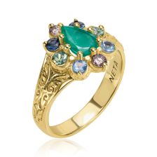 Emerald Tear drop Ring in Royalty Style