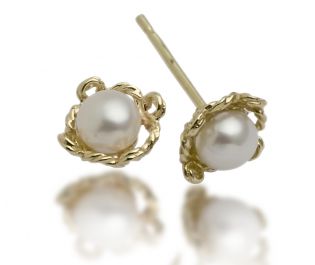 Vintage Pearl Stud Earrings