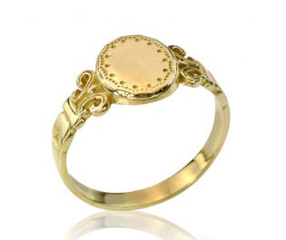 Yellow Gold Classic Art Nouveau Signet Ring